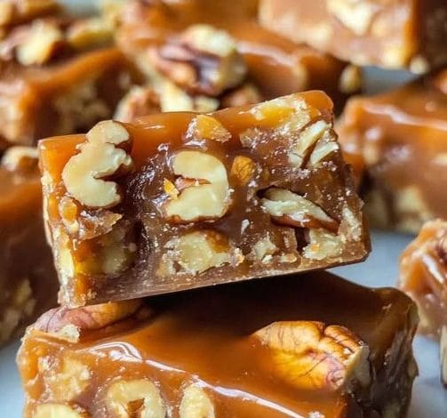 Caramel Pecan Fudge