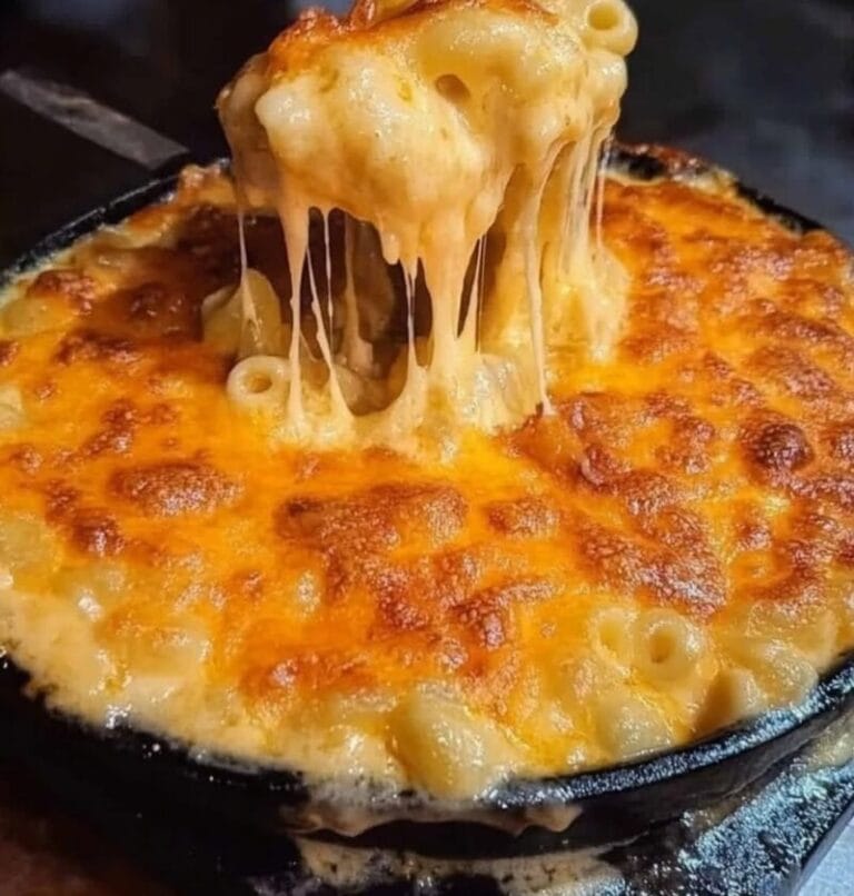 The Best Homemade Baked Mac and Cheese