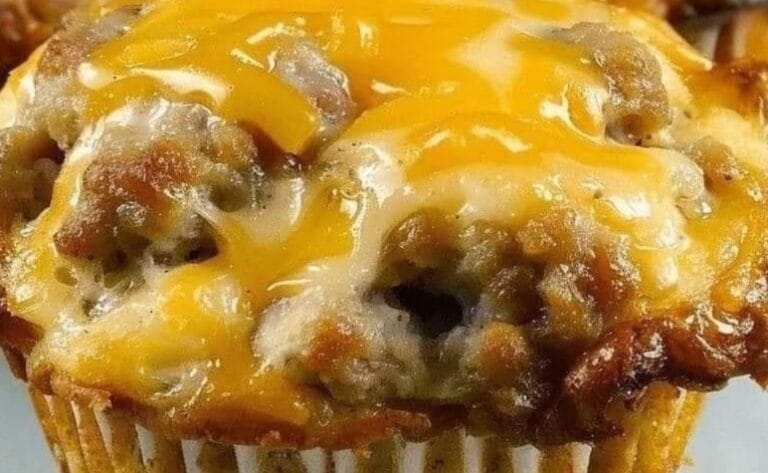 Cheesy Breakfast Muffins with Sausage