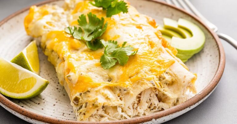 🌮 Chicken Enchiladas with Sour Cream White Sauce (Ultra Creamy & Comforting)