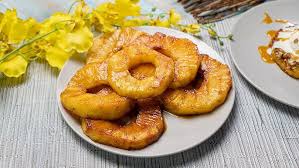 Rum-Soaked Fried Pineapple Recipe – Sweet, Caramelized Tropical Dessert