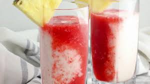 Virgin Strawberry Piña Colada (Lava Flow) – Creamy, Tropical & Stunning