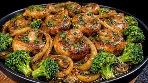 Savory Sautéed Mushroom and Broccoli Stir-Fry – A Healthy 20-Minute Vegetable Dinner