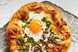 Sizzling Breakfast Pizza