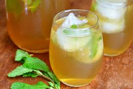 Simple Honey Mint Green Iced Tea – A Light and Refreshing Natural Drink