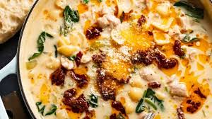 🍲 Creamy Tuscan Chicken Soup – Cozy Italian Comfort Food