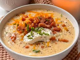 🥔 Loaded Baked Potato Soup with Crispy Bacon – Ultimate Comfort Soup