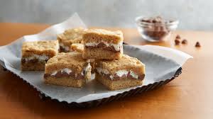 S’mores Cookie Bars Recipe