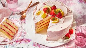 🍓🍋 Strawberry Lemonade Layer Cake – Bright & Refreshing Summer Cake