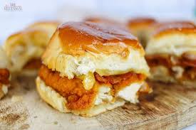 Maple Chicken Bacon Sliders – Sweet, Savory & Irresistibly Juicy