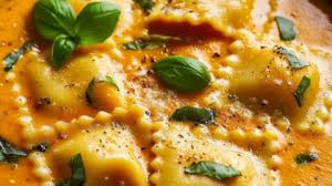 Italian Tuscan Ravioli Soup – Cozy, Creamy & Flavor-Packed