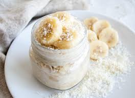 Banana Cream Pie Overnight Oats (Easy High-Protein Breakfast You’ll Love)