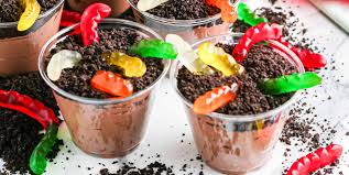 🍫 Oreo Dirt Cake Cups – Easy No-Bake Chocolate Dessert