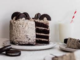 🍪🍫 Cookies and Cream Layer Cake – Ultimate Oreo Lover’s Dessert