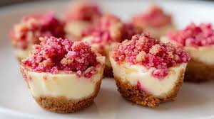 Strawberry Cheesecake Crunch Bites 🍓🍰✨