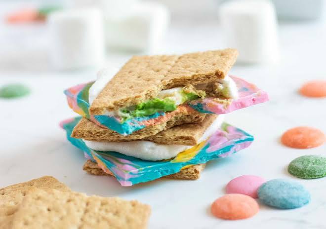 🌈 DIY Tie Dye S’mores Recipe