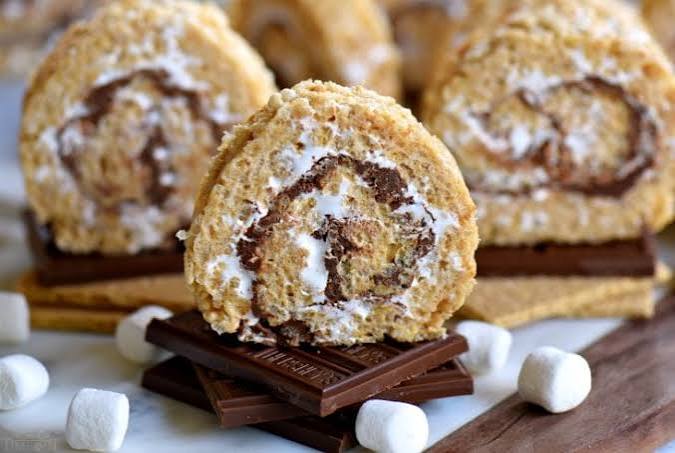 🍫 S’mores Rolled Rice Krispie Treats