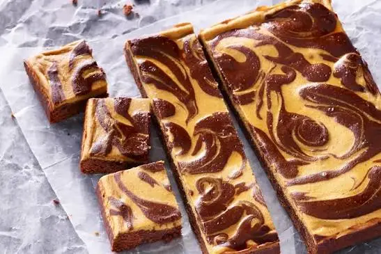 Easy Marbled Pumpkin Cheesecake Brownies: Fudgy Chocolate Meets Cozy Pumpkin Spice